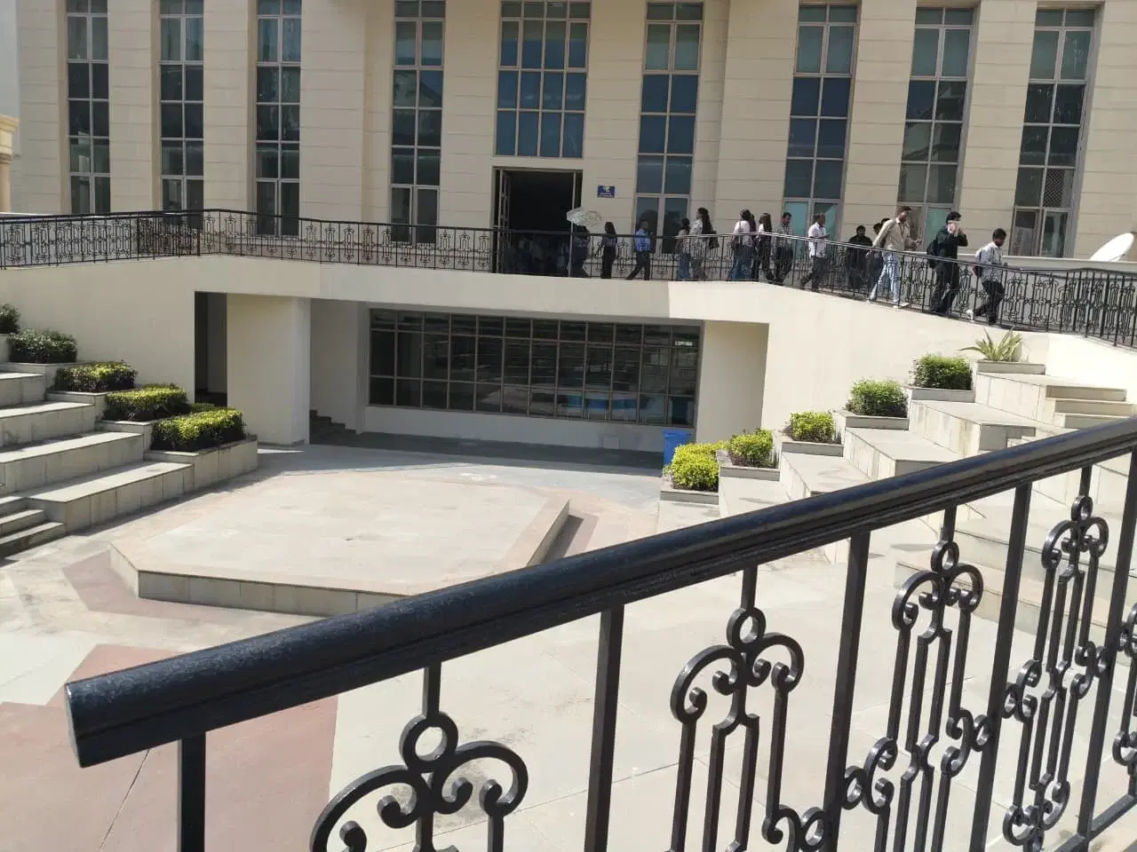 Amity University Lucknow Academic Building photo 9